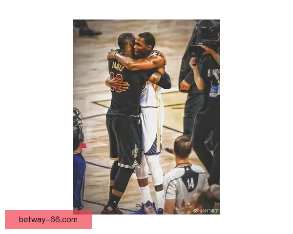 雄鹿轻装挑战火箭能否逆袭成功杜兰特领衔冲击赛季双杀目标再度取胜